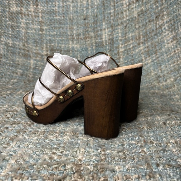 Californians Delilah Studded Retro Platform Heels in Clear/Bronze - Picture 4 of 10